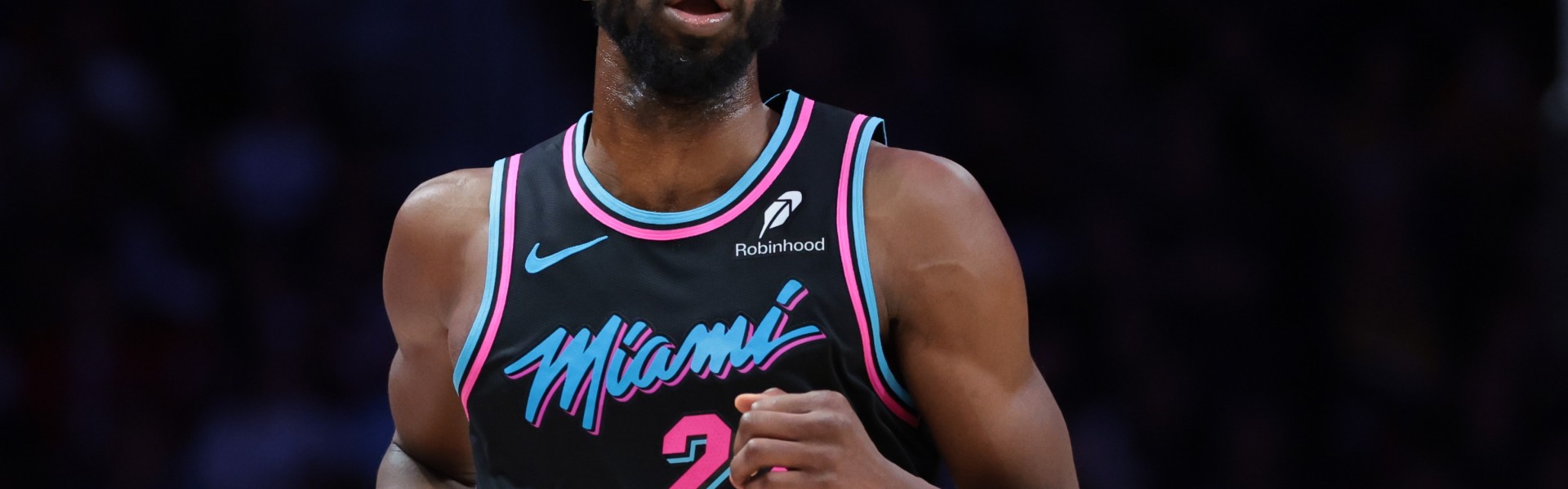 开云app-名记：勇士与热火围绕维金斯的潜在交易筹码进行了很多对话