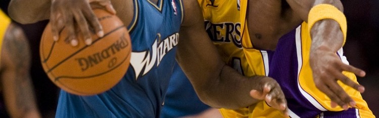 开云体育下载-阿里纳斯：我跟队友说把球都给我 只要我场均48分我们就能82胜0负