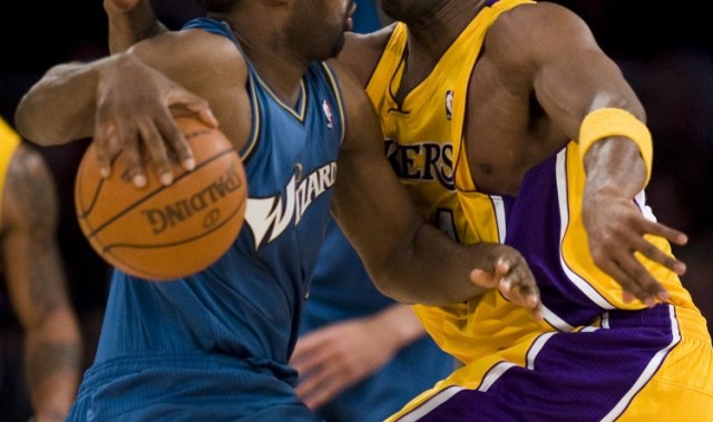 开云体育下载-阿里纳斯：我跟队友说把球都给我 只要我场均48分我们就能82胜0负