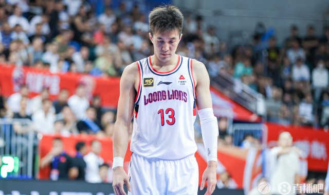 kaiyun-引发热议！“郭艾伦被诈骗近千万”词条登上热搜 目前升至第2