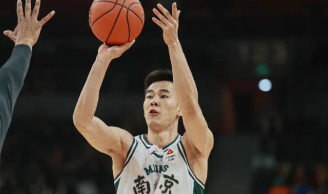 开云体育下载入口-郭昊文汉兹暴走也带不动同曦！王世龙+3将纯战犯，防守几乎为0！