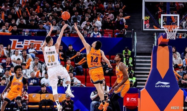 开云app-北京男篮伤兵满营惨败上海 浙江、深圳绝杀与反绝杀 天津4连胜