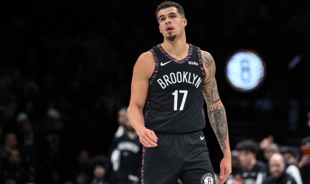 开云体育下载网址-铁了一整场！小迈克尔·波特17中3&amp;三分9中0仅拿9分3板3助